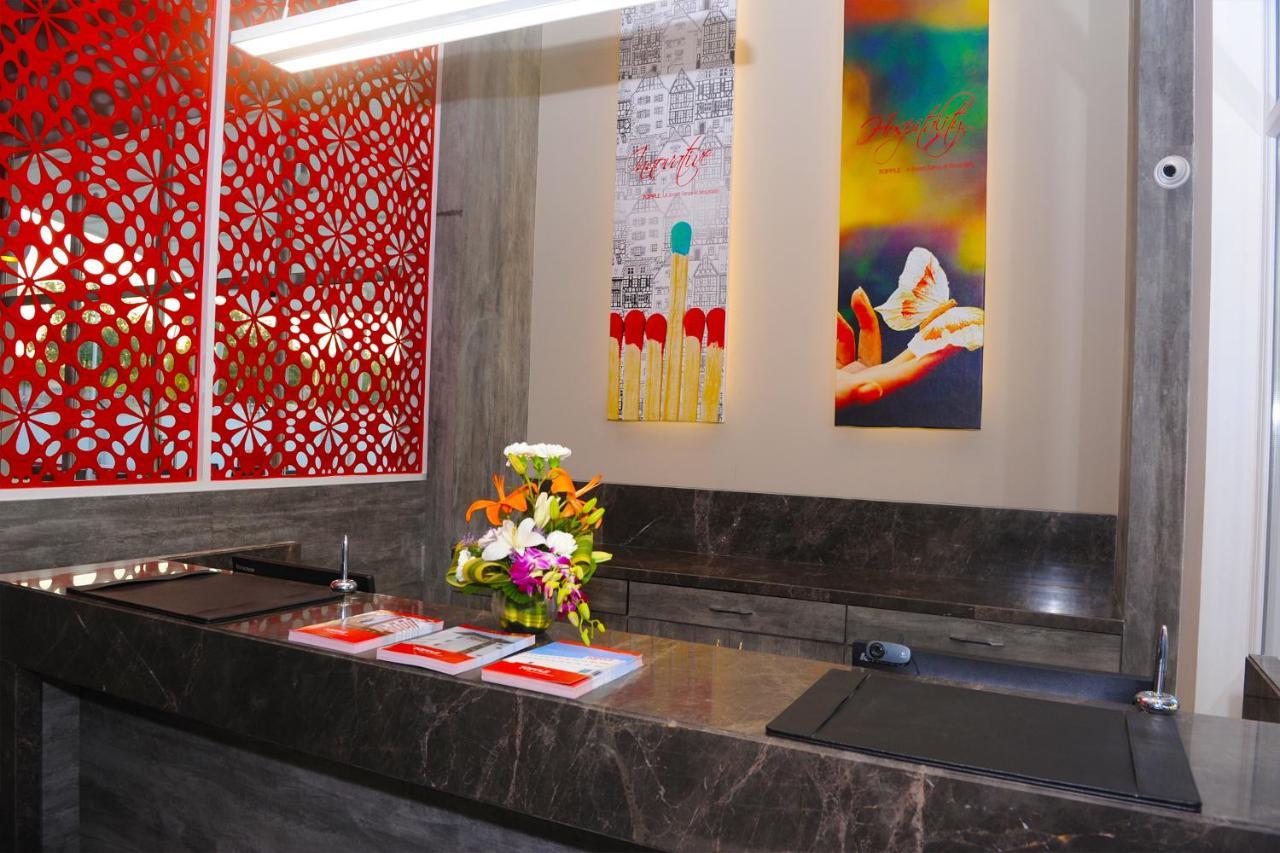 7 Apple Hotel, Vadodara Esterno foto