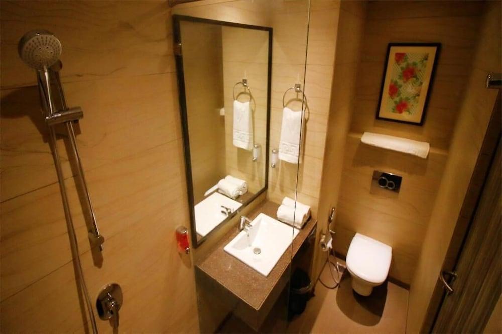 7 Apple Hotel, Vadodara Esterno foto