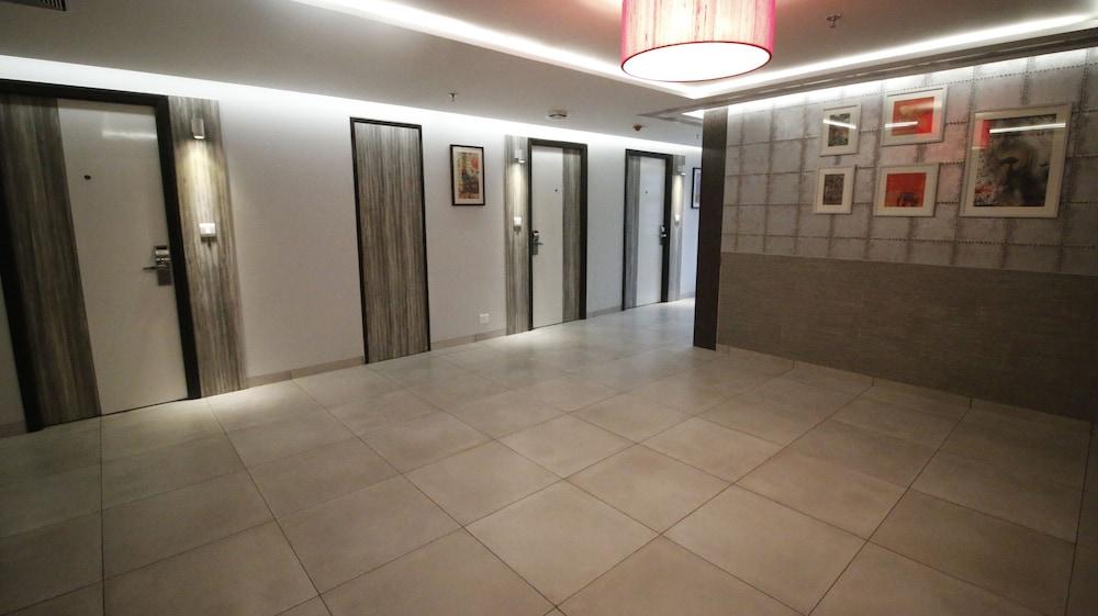 7 Apple Hotel, Vadodara Esterno foto