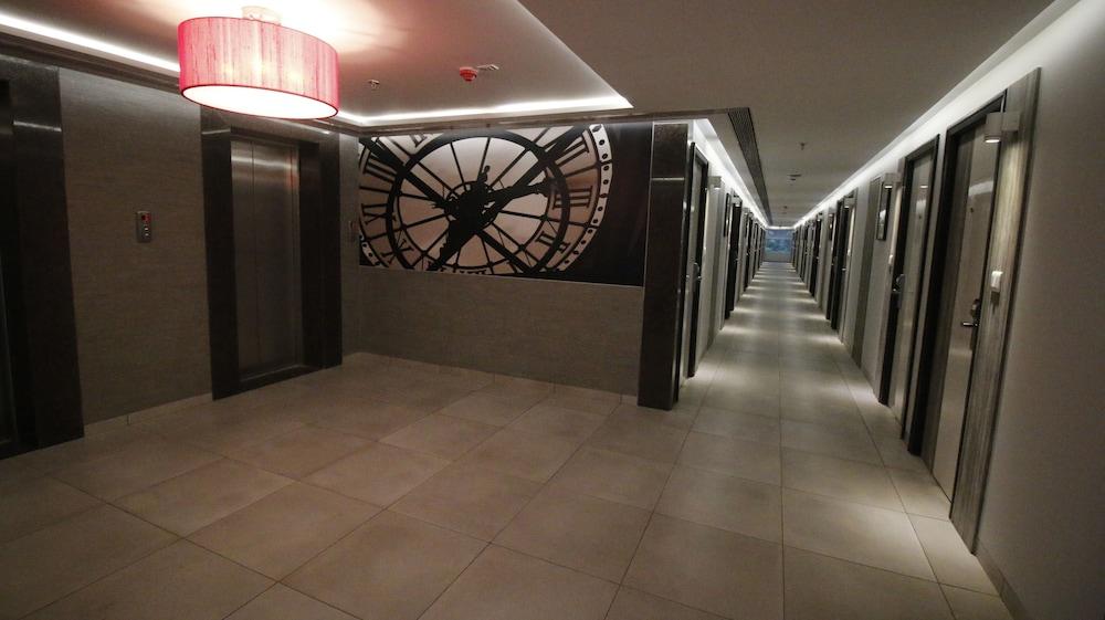 7 Apple Hotel, Vadodara Esterno foto