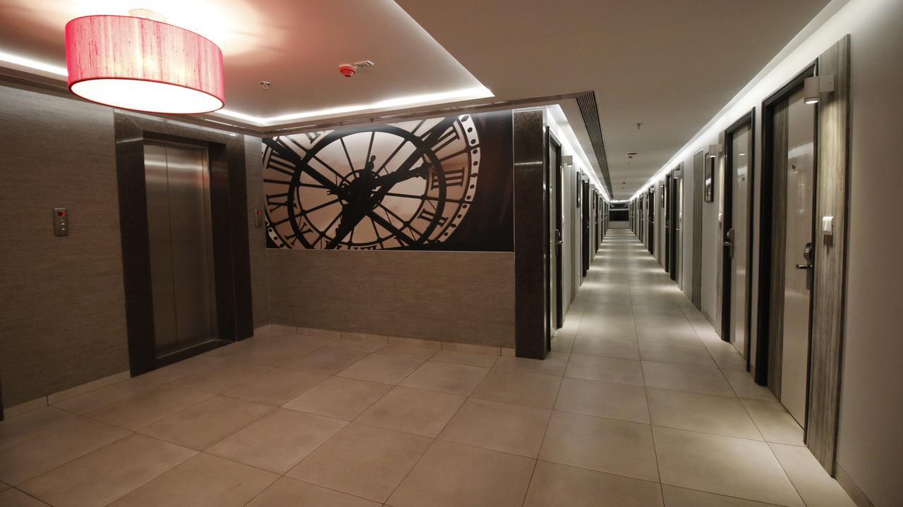 7 Apple Hotel, Vadodara Esterno foto