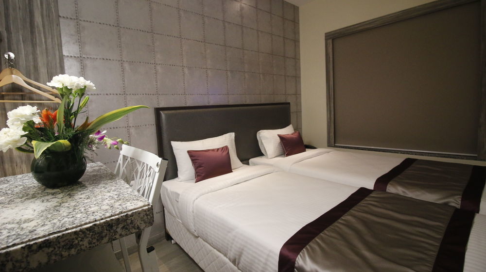 7 Apple Hotel, Vadodara Esterno foto